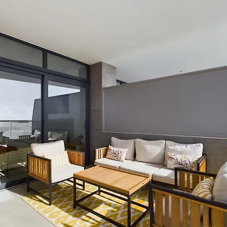 Sunset Cliffs Yellow Apartman *