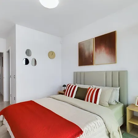 Sunset Cliffs Yellow Apartament *