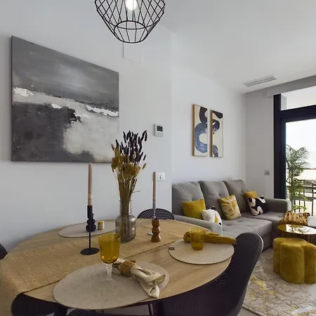 Sunset Cliffs Yellow Apartment Benidorm