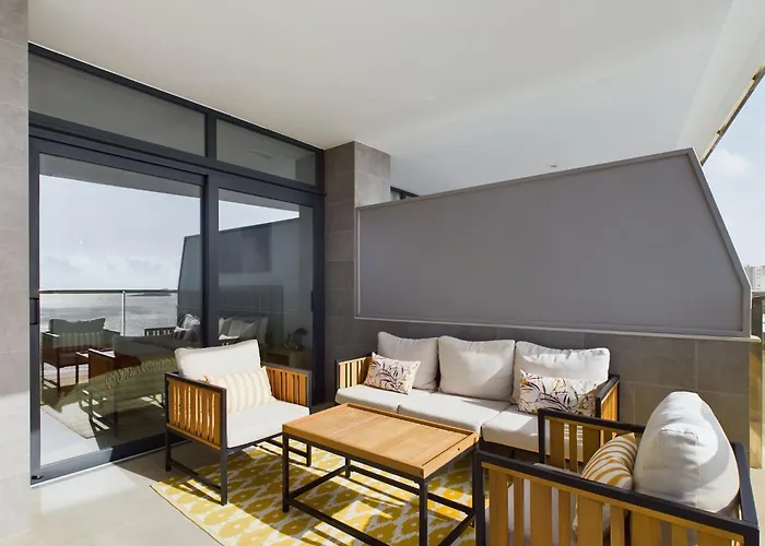 Sunset Cliffs Yellow Apartament *