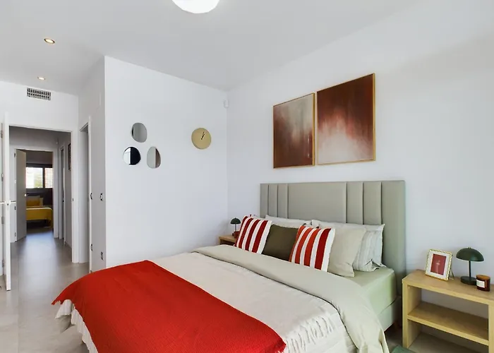 Sunset Cliffs Yellow Apartament *