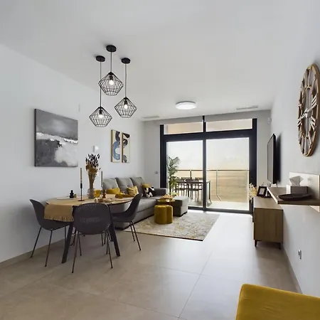 Sunset Cliffs Yellow Apartment Benidorm